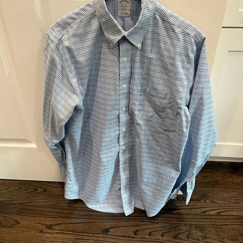 Brooks Brothers Light Blue Plaid Men's Regent Shirt - (16 1/2 - 35) - Picture 2 of 3